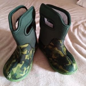 Toddler Camo Bogs